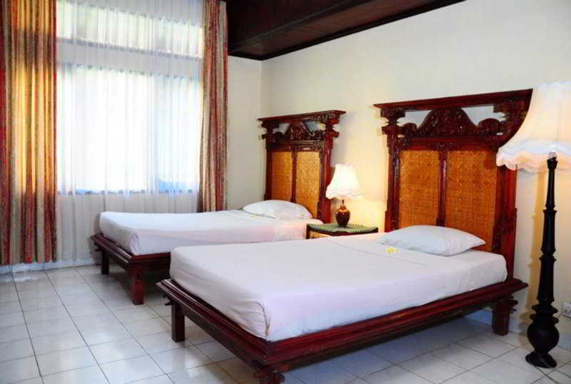 The Rishi Candidasa Beach Resort Экстерьер фото