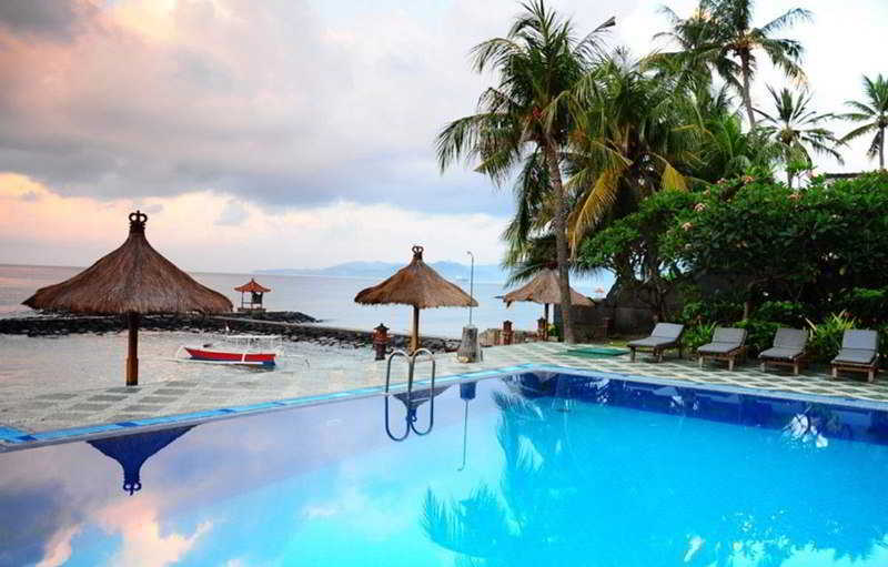 The Rishi Candidasa Beach Resort Экстерьер фото