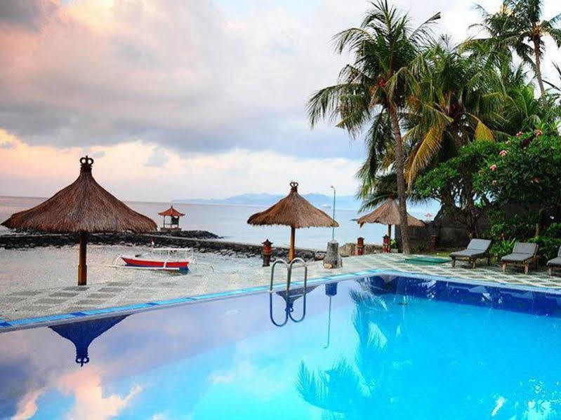 The Rishi Candidasa Beach Resort Экстерьер фото