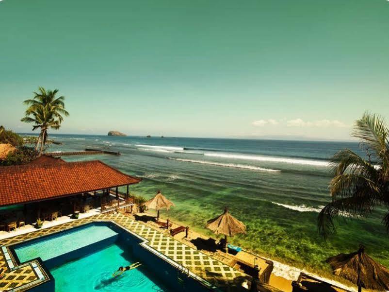 The Rishi Candidasa Beach Resort Экстерьер фото